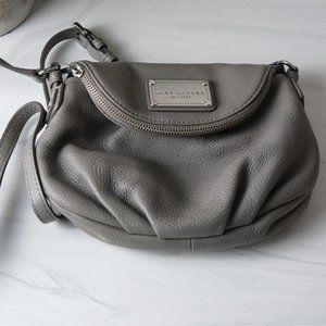 Marc Jacobs Small Crossbody Hobo